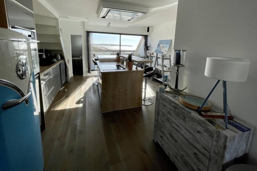 شقة Duplex Avec Jacuzzi Vue Imprenable Sur La Baie De ويسانت المظهر الخارجي الصورة